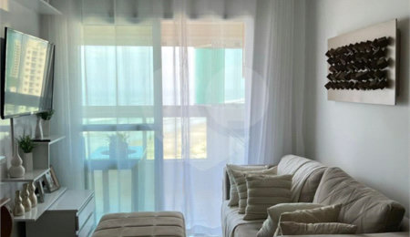 Apartamento à venda com 2 quartos, sendo 1 suíte,  no Centro, Mongaguá, SP