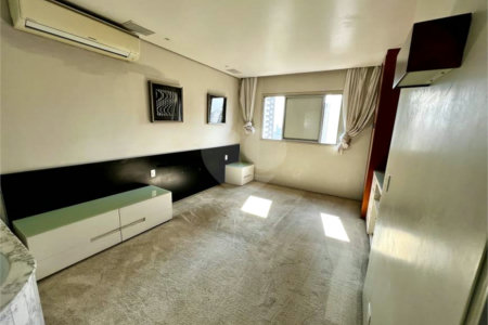 Apartamento à venda com 4 quartos, sendo 3 suítes,  em Campo Belo, São Paulo, SP