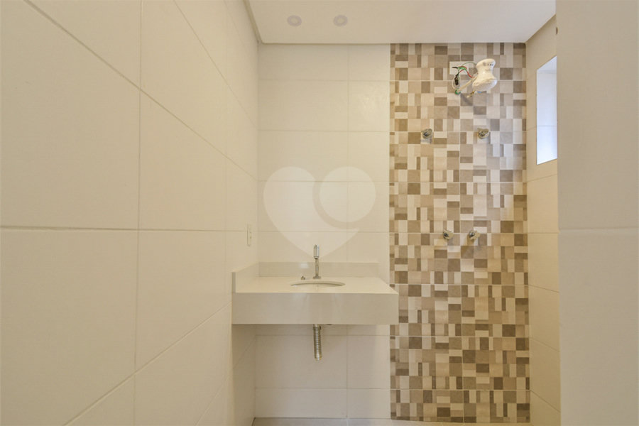 Casa à venda com 2 quartos no condomínio Andrade, São Paulo - SP