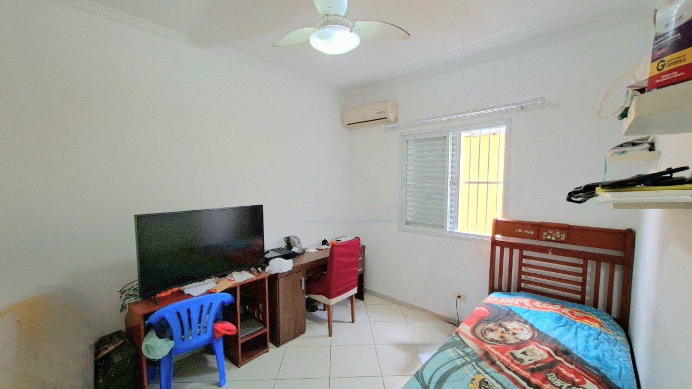 Casa com 3 dormitórios à venda, 182 m² por R$ 1.390.000,00 - Campo Grande - Santos/SP