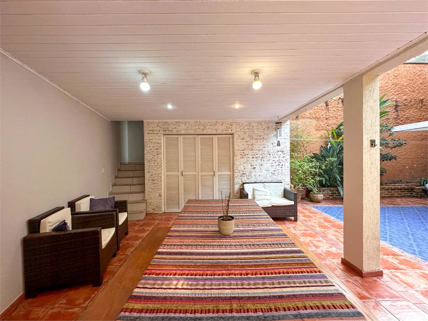 Casa à venda com 3 quartos, sendo 1 suíte, no condomínio Barão do Triunfo, São Paulo - SP