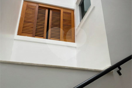 Sobrado à venda com 3 quartos, sendo 1 suíte, em Vila Lageado, São Paulo, SP