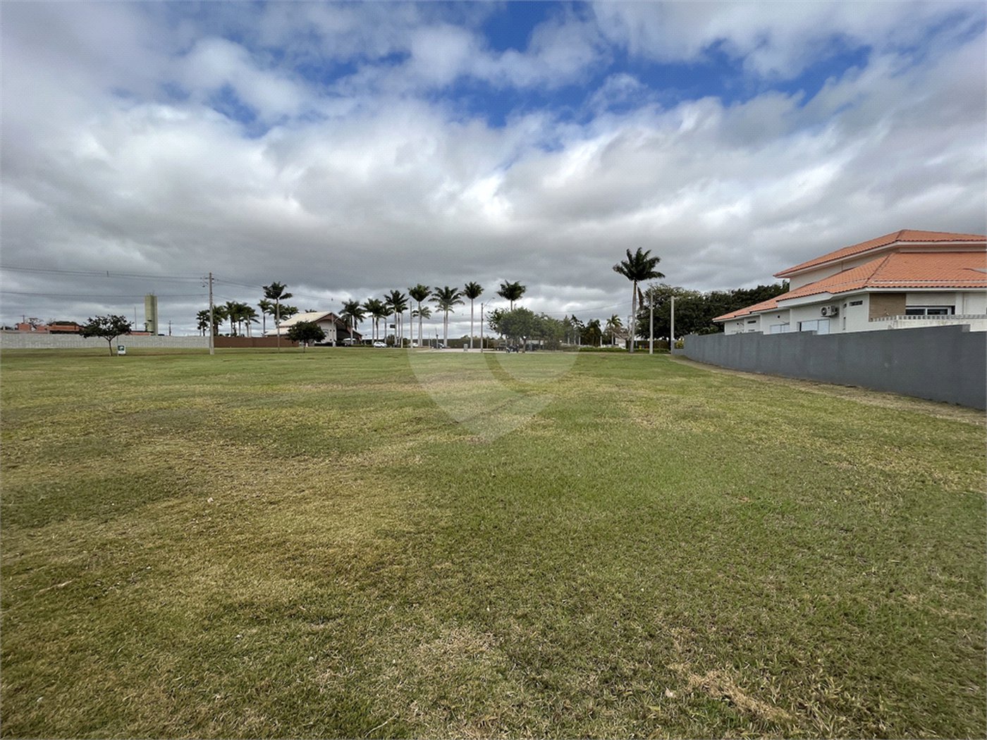 Terreno à venda no condomínio Fazenda Jequitibá, Sorocaba - SP