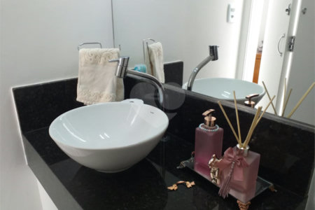 Sobrado à venda com 3 quartos, sendo 1 suíte, em Vila Mazzei, São Paulo, SP