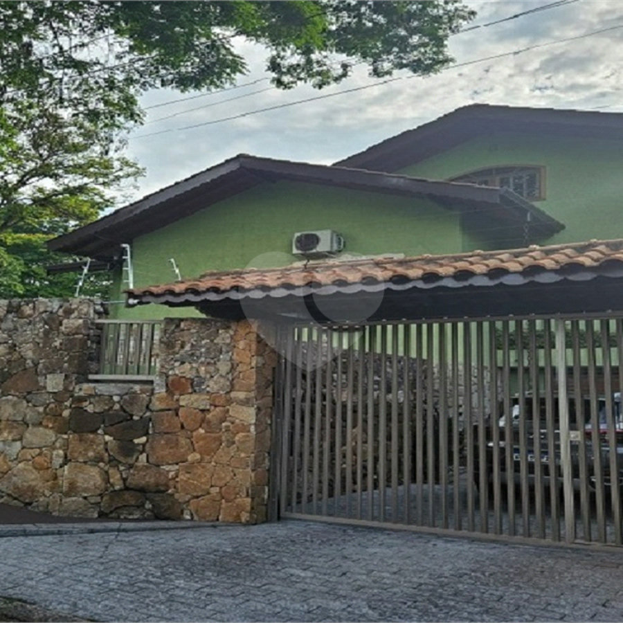 Casa à venda com 4 quartos, sendo 3 suítes, em Jardim Tapajós, Atibaia, SP