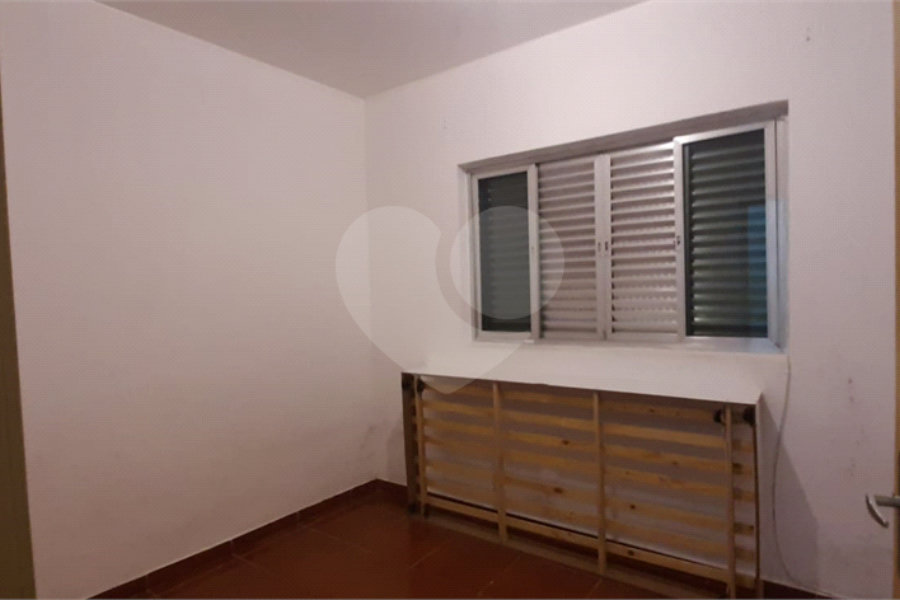 Sobrado à venda com 3 quartos em Jardim Guairaca, São Paulo, SP