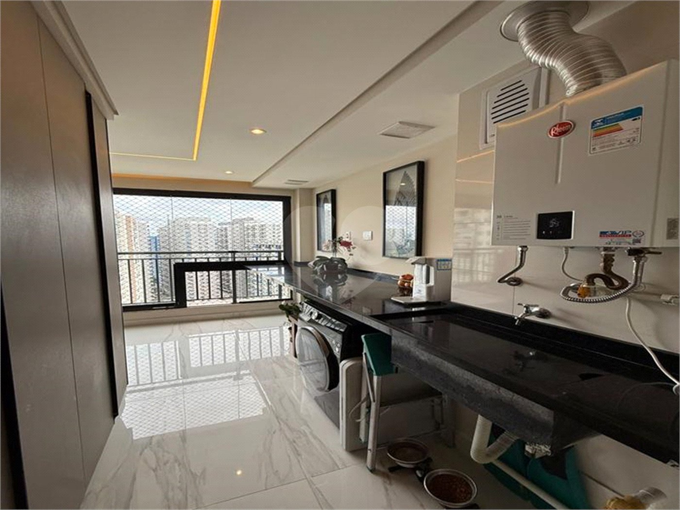 Apartamento à venda ou para alugar com 3 quartos, sendo 1 suíte, em Vila Andrade, São Paulo, SP