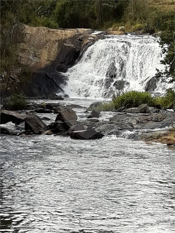 Chácara à venda no Centro, Monte Sião, MG