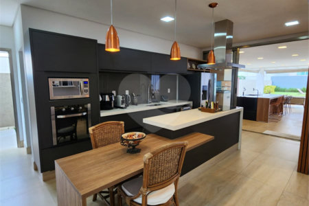 Casa à venda com 5 suítes no condomínio Fazenda Imperial, Sorocaba - SP