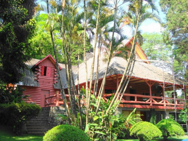 Casa à venda com 3 quartos, sendo 2 suítes,  no condomínio Jardim Ibiratiba, São Paulo - SP