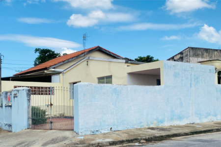 Casa à venda com 2 quartos, sendo 1 suíte, em Jardim Hungares, Sorocaba, SP