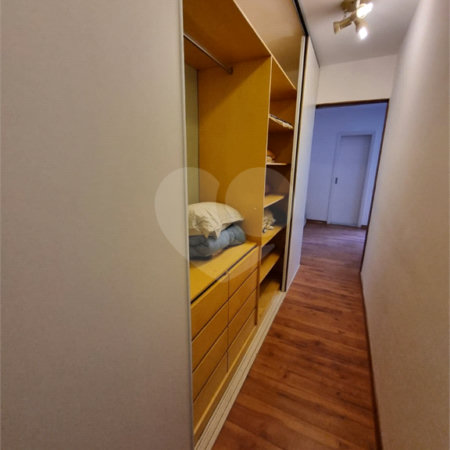 Casa à venda com 4 quartos, sendo 1 suíte, no condomínio Horizontal Newport Village, São Paulo - SP