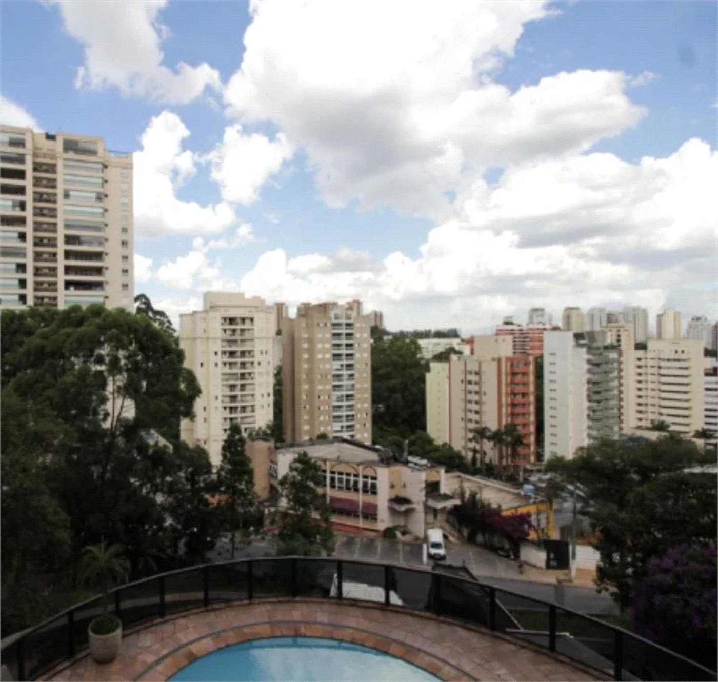 Apartamento à venda com 4 quartos, sendo 3 suítes,  em Vila Andrade, São Paulo, SP