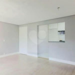 Apartamento à venda com 3 quartos, sendo 1 suíte,  em Cidade São Francisco, São Paulo, SP