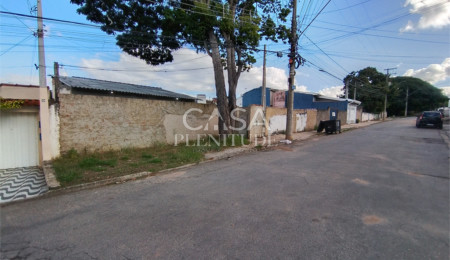 Casa à venda com 2 quartos em Vila Barão, Sorocaba, SP