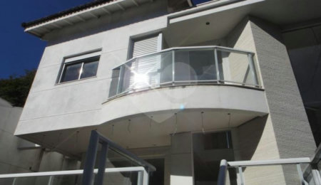 Casa à venda com 3 suítes no condomínio Villa Castanheira, São Paulo - SP