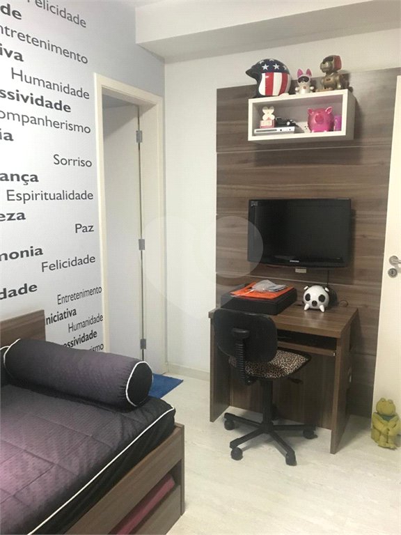Apartamento à venda com 3 suítes em Vila Regente Feijó, São Paulo, SP