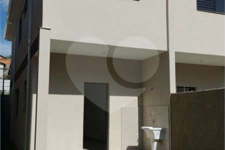 Sobrado à venda com 2 quartos, sendo 1 suíte, em Jardim Maristela II, Atibaia, SP