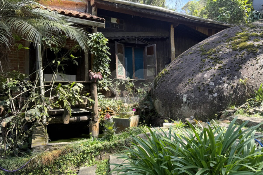 Casa à venda com 4 quartos no condomínio Parque Suiça, Caieiras - SP