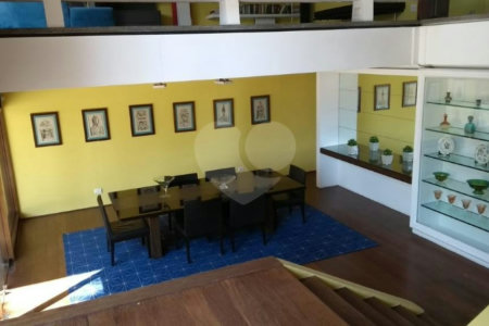 Casa à venda com 4 quartos, sendo 1 suíte, em Retiro Morumbi, São Paulo, SP