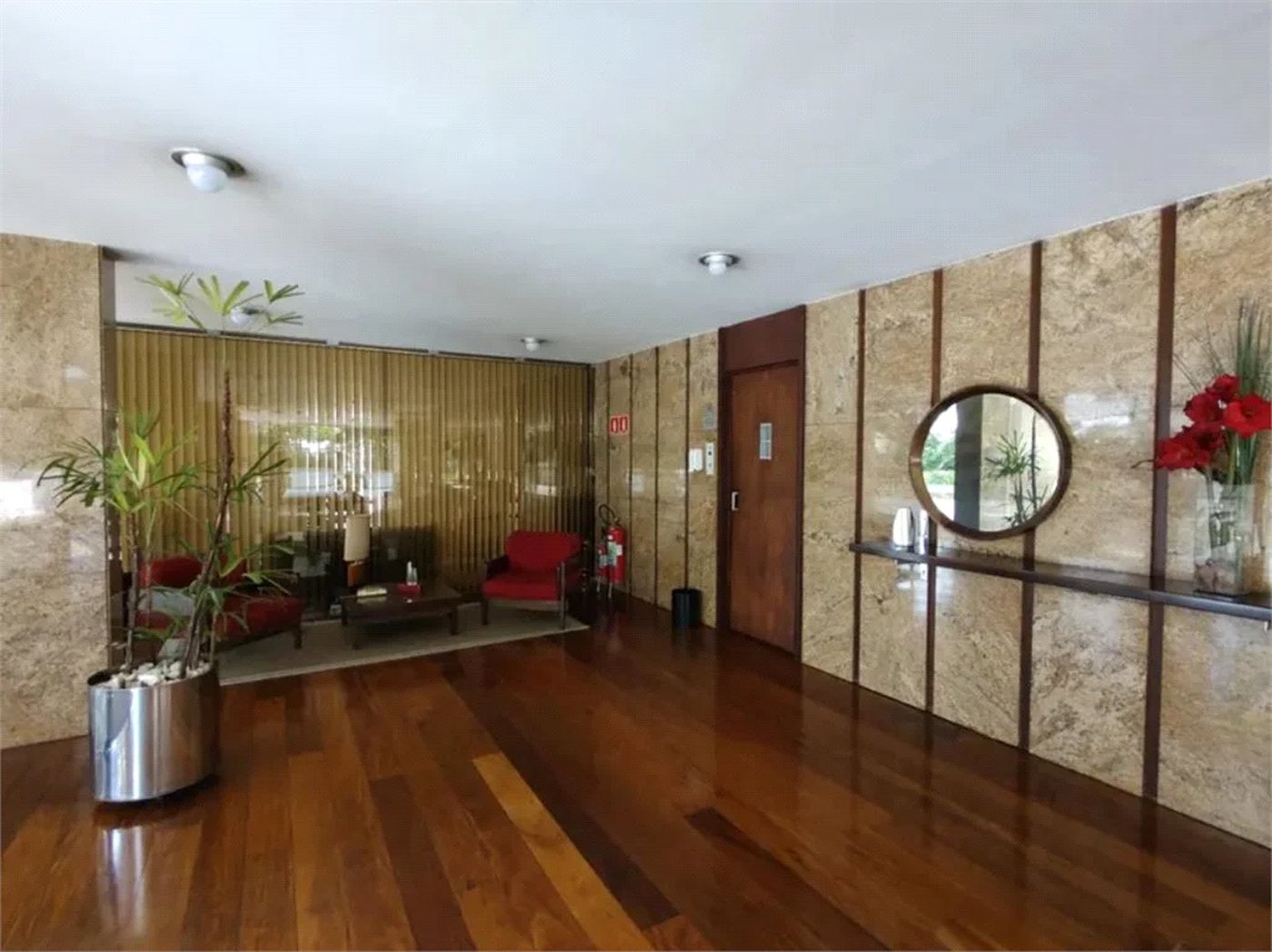 Apartamento à venda com 4 quartos, sendo 1 suíte, em Brooklin Paulista, São Paulo, SP
