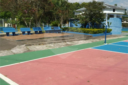Casa à venda com 2 quartos no condomínio Clube de Campo Fazenda, Itatiba - SP