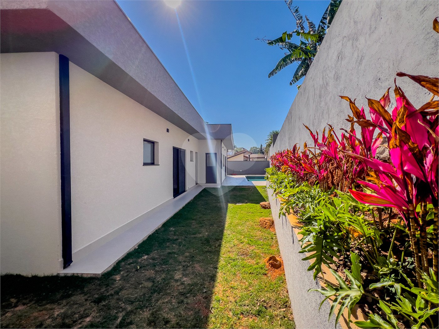 Casa à venda com 3 suítes em Jardim Paulista, Atibaia, SP