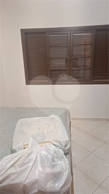 Casa à venda com 4 quartos em Vila Irmãos Arnoni, São Paulo, SP