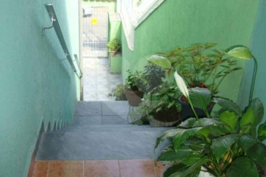 Sobrado à venda com 3 quartos, sendo 1 suíte, em Parada Inglesa, São Paulo, SP