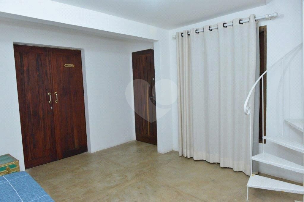 Casa à venda com 4 quartos, sendo 2 suítes,  em Barra Velha, Ilhabela, SP