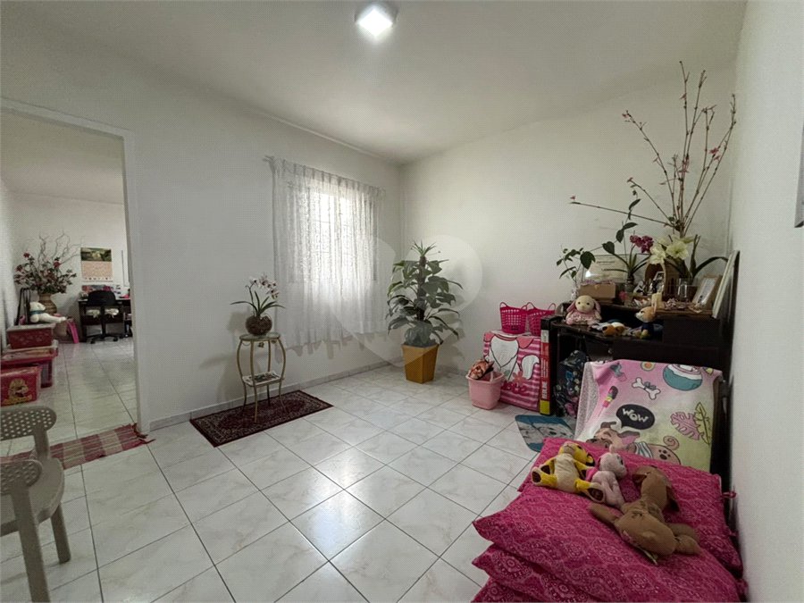 Casa à venda com 3 quartos em Vila Galvão, Guarulhos, SP