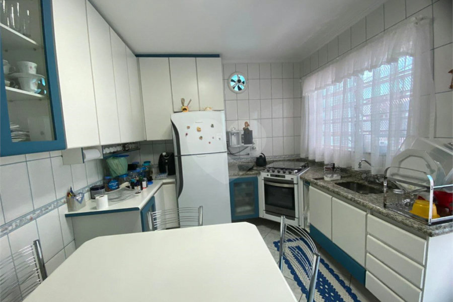 Sobrado à venda com 3 quartos em Vila Medeiros, São Paulo, SP