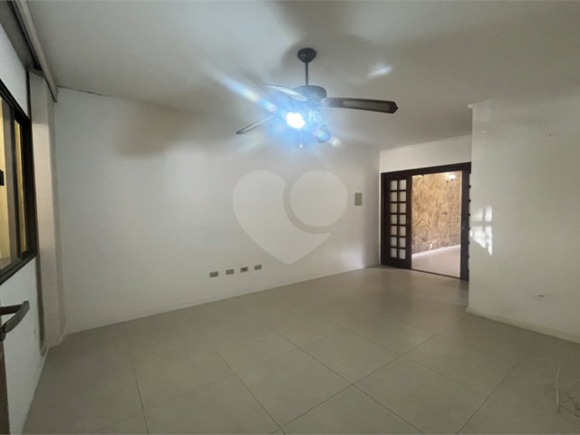 Sobrado à venda com 5 quartos, sendo 2 suítes,  em Jaçanã, São Paulo, SP