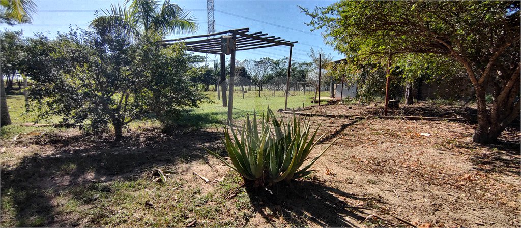 Sítio à venda com 2 suítes em Buru, Salto, SP