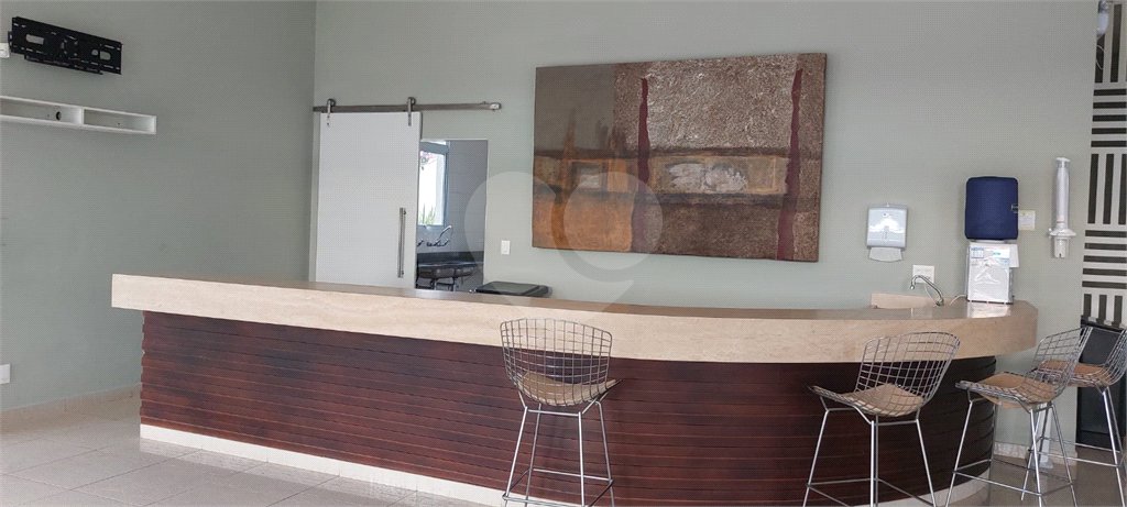 Casa à venda com 4 suítes no condomínio Figueira Garden, Atibaia - SP