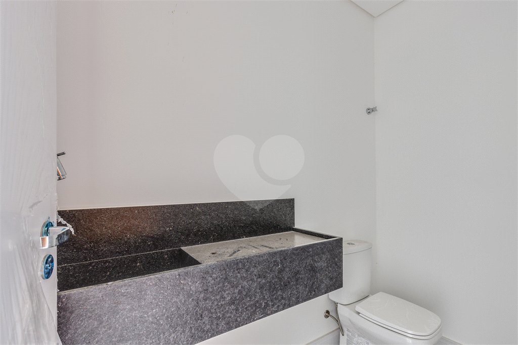 Casa à venda com 4 suítes no condomínio Venezia, São Paulo - SP