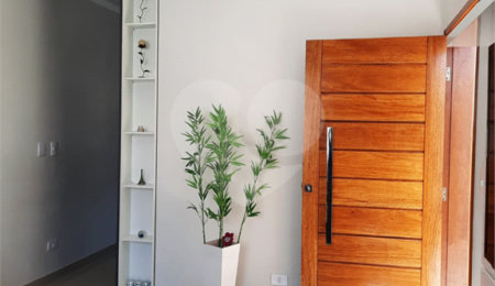 Sobrado à venda com 3 quartos, sendo 2 suítes,  em Jardim Jaraguá, Atibaia, SP
