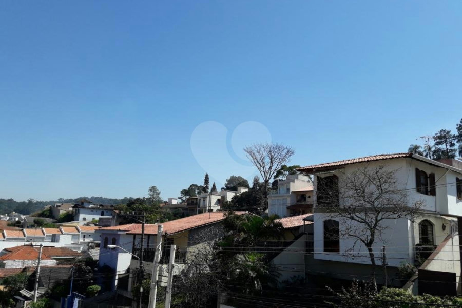 Sobrado à venda com 3 suítes em Vila Irmãos Arnoni, São Paulo, SP