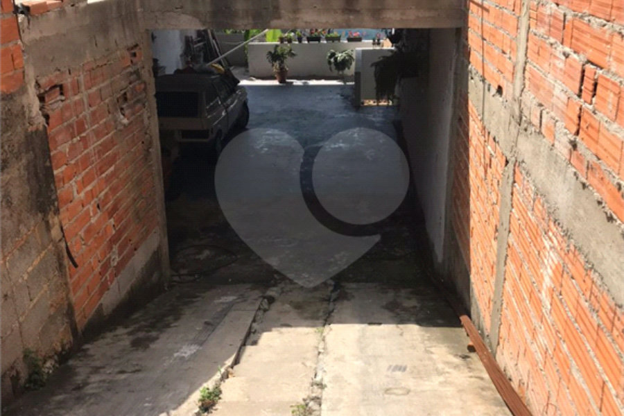 Sobrado à venda com 3 quartos, sendo 1 suíte, em Jaraguá, São Paulo, SP
