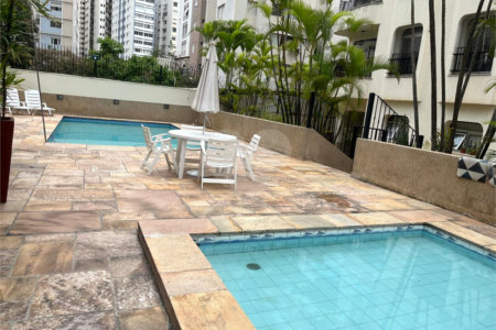 Apartamento à venda com 3 quartos, sendo 1 suíte, em Santa Cecília, São Paulo, SP