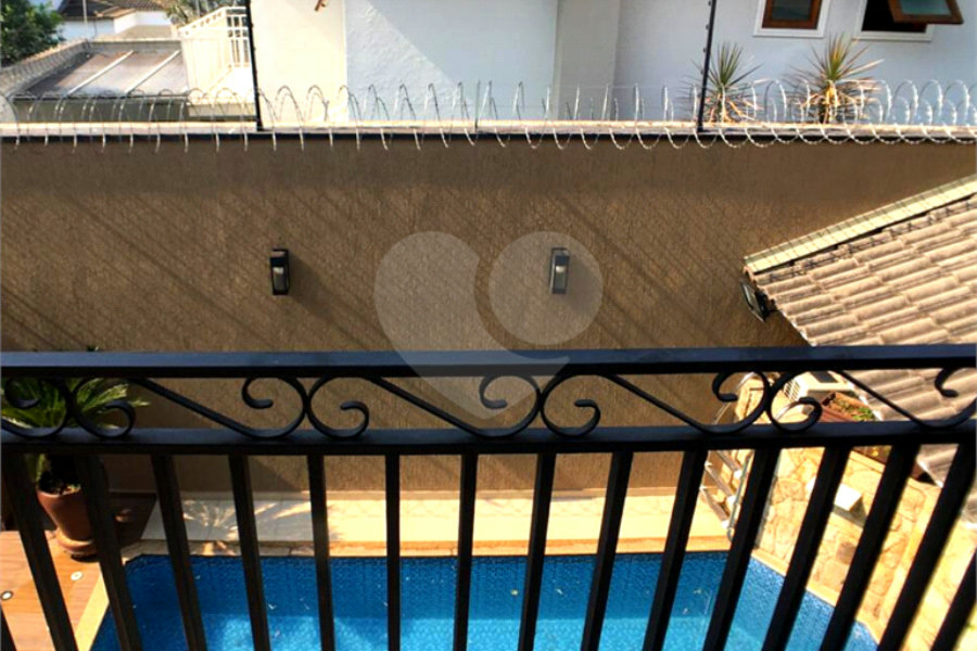 Sobrado à venda com 4 quartos, sendo 3 suítes, em Horto Florestal, São Paulo, SP