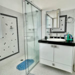 Belíssima casa à venda com 700 m² no Condomínio Tamboré, em Alphaville!!!