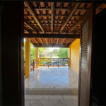 Casa à Venda na Rua Principal do Parque Fehr com Aquecedor Solar