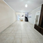 4 dormitórios, 1 suíte, 3 banheiros, 2 vagas, Área Total: 130,00 m², Construído: 174,00 m²