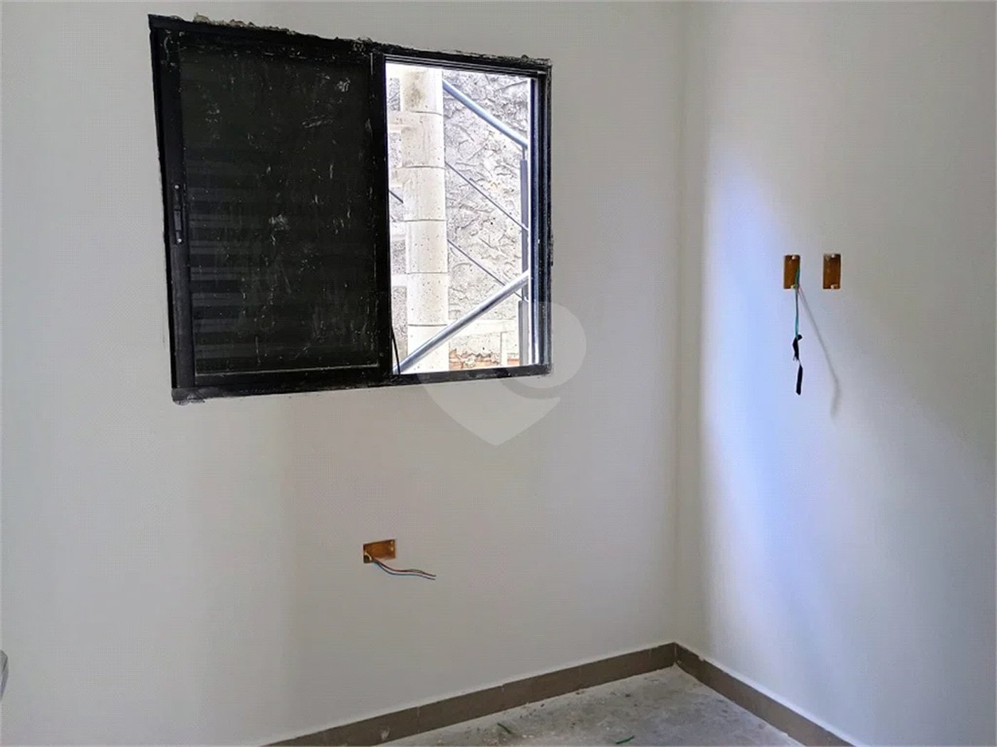 Casa à venda com 2 quartos no condomínio Vila Davos 2, São Paulo - SP