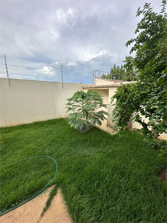 Casa à venda com 3 quartos, sendo 1 suíte, em Jardim Santa Marta, Cuiabá, MT