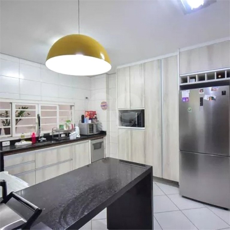 Sobrado à venda com 3 quartos, sendo 1 suíte, em Vila Morse, São Paulo, SP