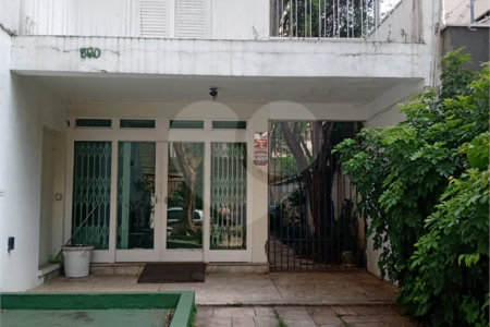 Sobrado à venda com 3 quartos em Alto da Boa Vista, São Paulo, SP