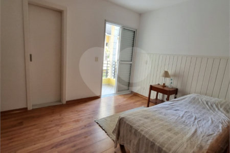 Casa à venda com 4 quartos, sendo 1 suíte, no condomínio Horizontal Newport Village, São Paulo - SP