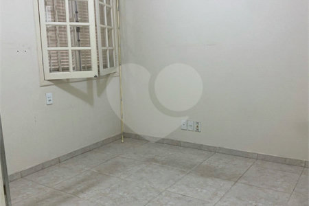 Casa à venda com 4 quartos, sendo 2 suítes, em Cambuci, São Paulo, SP